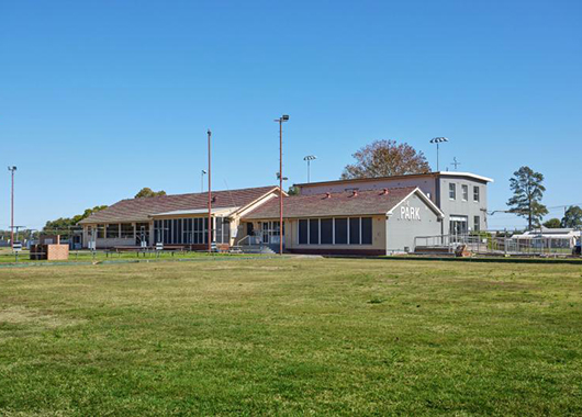 Large 1920px Wide Maitland Park Bowling Club 33
